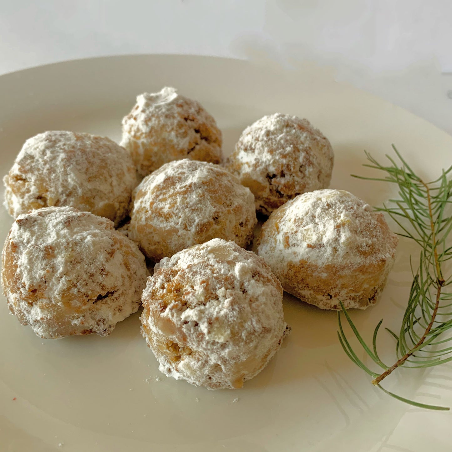 Cinnamon Snowball Kookies